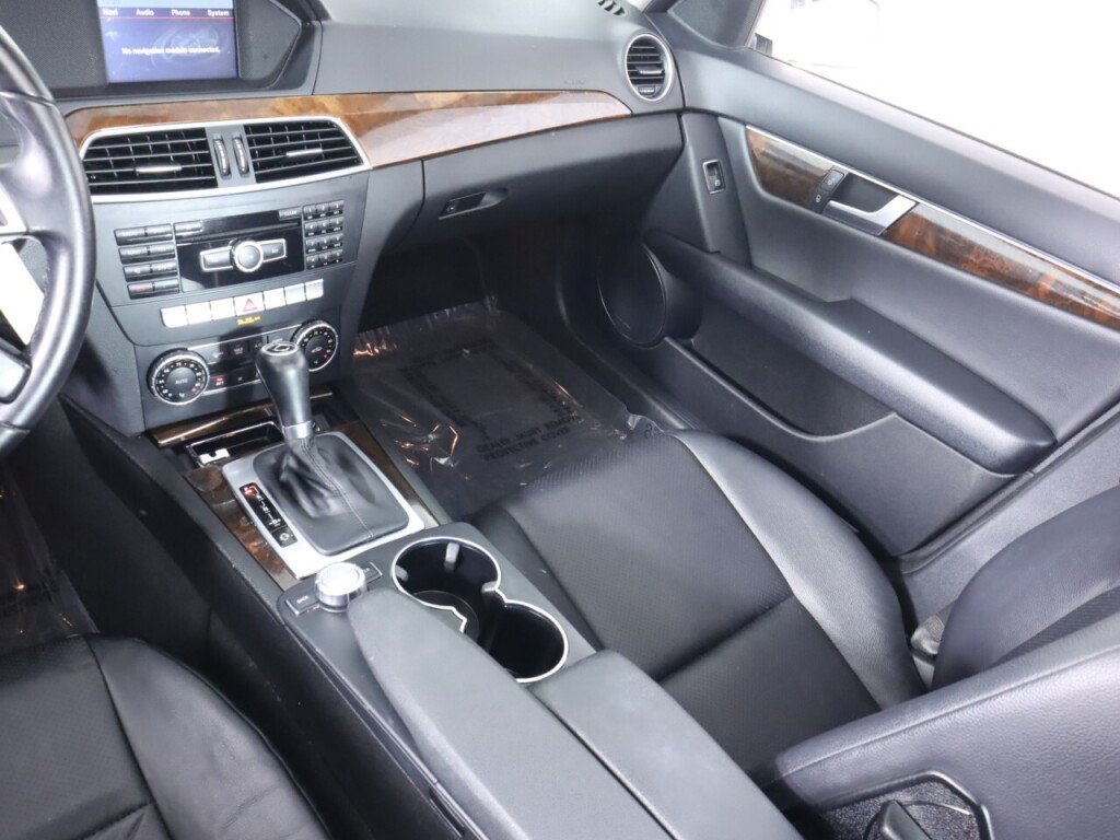 Used 2014 Mercedes-Benz C 300 4MATIC Sedan image 29