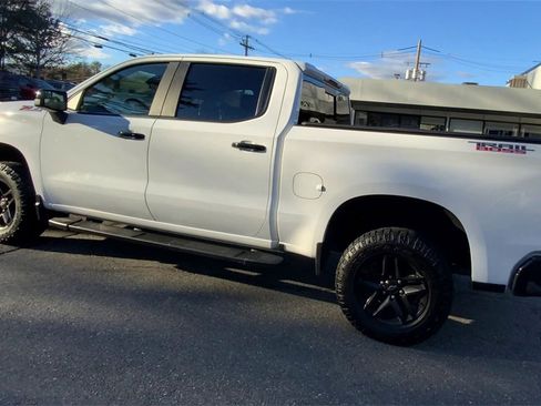 Certified 2022 Chevrolet Silverado 1500 LT Trail Boss w/ Convenience Package II image 7