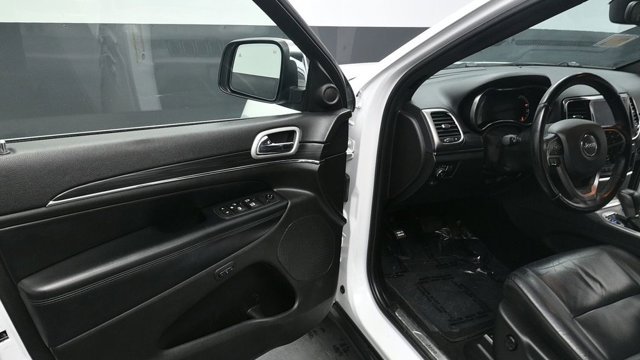 Used 2021 Jeep Grand Cherokee Limited AWD/4WD image 17