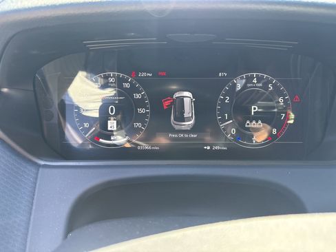 Used 2020 Land Rover Range Rover Velar R-Dynamic S image 8