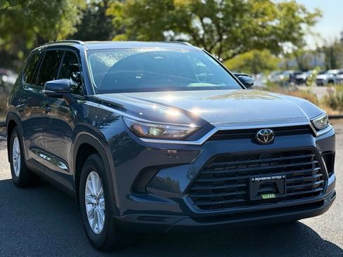 Certified 2024 Toyota Grand Highlander AWD Hybrid image 7