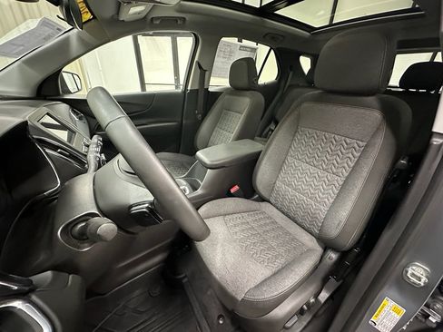 Certified 2024 Chevrolet Equinox LT w/ LPO, Floor Liner Package image 24