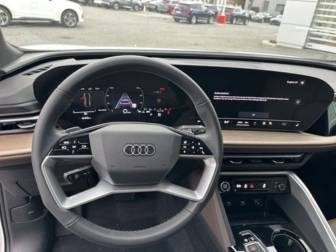 New 2025 Audi Q5 Premium image 18