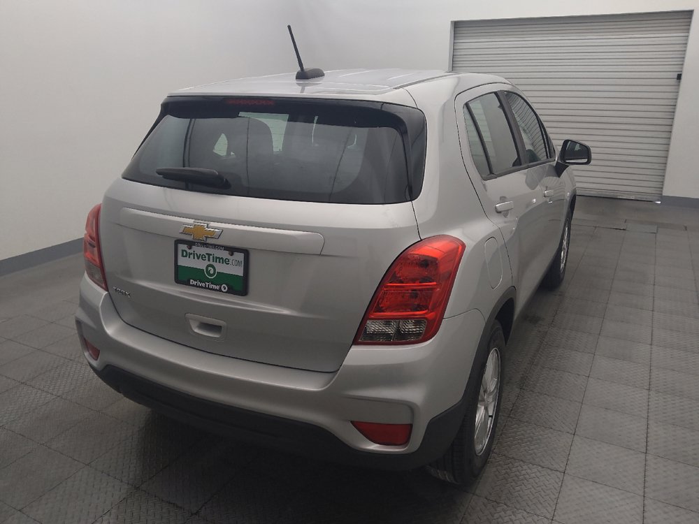 Used 2020 Chevrolet Trax LS FWD image 7