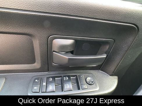 Used 2019 RAM 1500 Express w/ Express Value Package AWD/4WD image 12