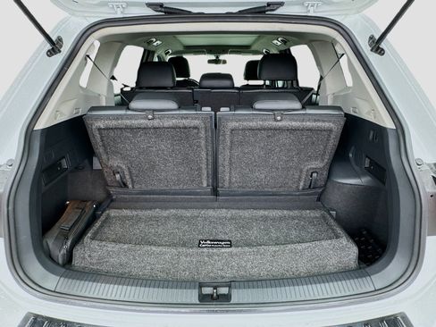 Used 2020 Volkswagen Tiguan S image 18