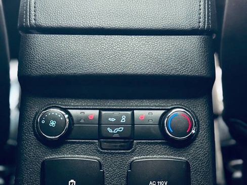 Used 2017 Ford Explorer Limited w/ Equipment Group 303A image 9