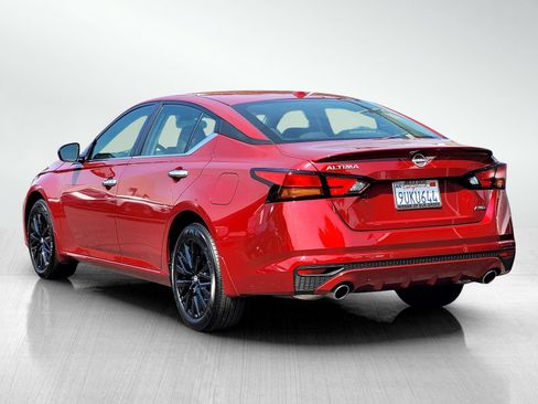 Used 2025 Nissan Altima 2.5 SV w/ SV Special Edition Package AWD/4WD image 9
