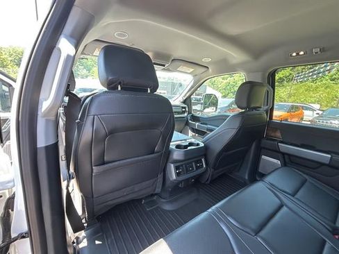 Used 2024 Ford F250 Lariat w/ Lariat Ultimate Package AWD/4WD image 29