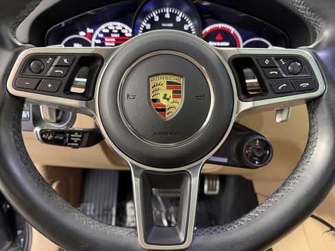 Used 2021 Porsche Cayenne S image 16