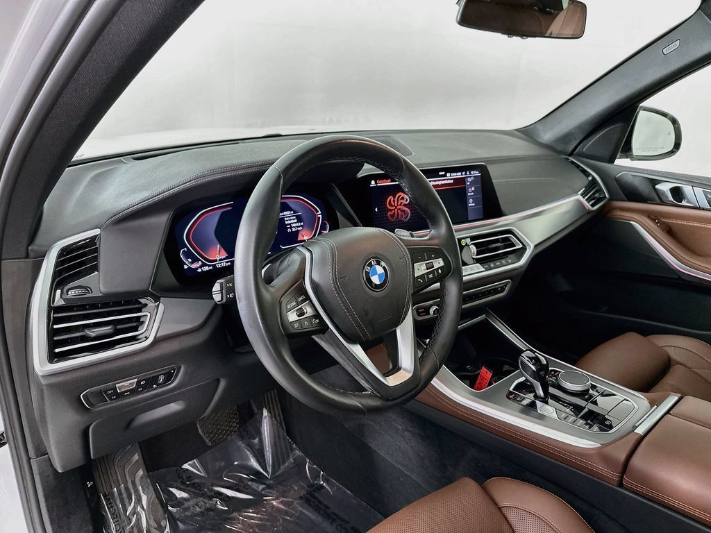 Used 2023 BMW X5 xDrive40i w/ Premium Package AWD/4WD image 9
