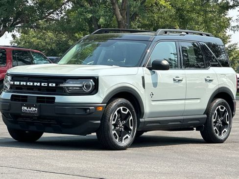 Used 2022 Ford Bronco Sport Outer Banks w/ Tech Package AWD/4WD image 8