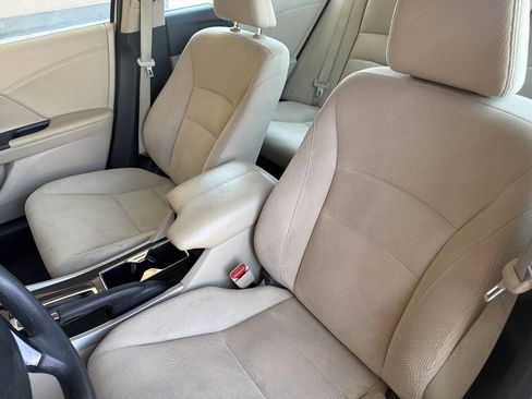 Used 2017 Honda Accord EX image 22