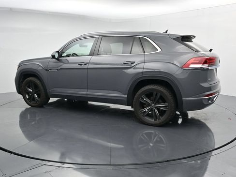 Used 2022 Volkswagen Atlas Cross Sport SEL R-Line AWD/4WD image 5