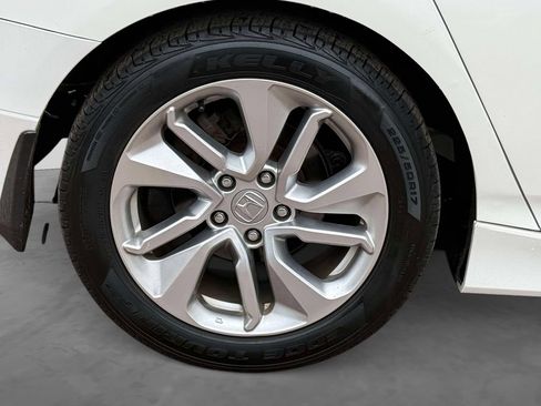 Used 2018 Honda Accord LX image 7