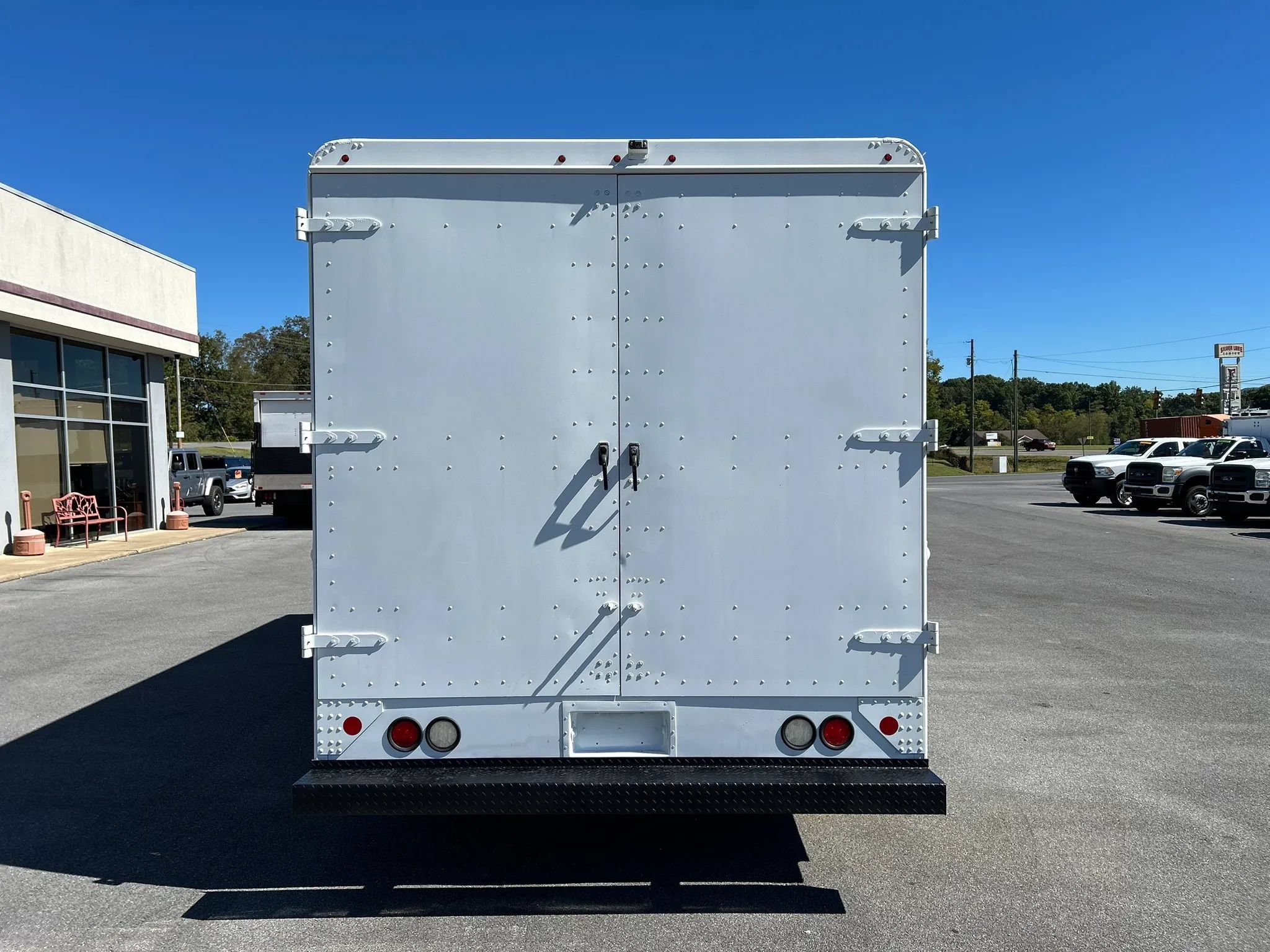 Used 2017 Ford E-350 and Econoline 350 Super Duty w/ A/C Prep Package RWD image 6