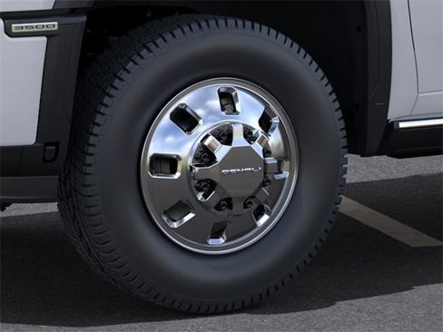 New 2024 GMC Sierra 3500 Denali w/ Denali Reserve Package image 9