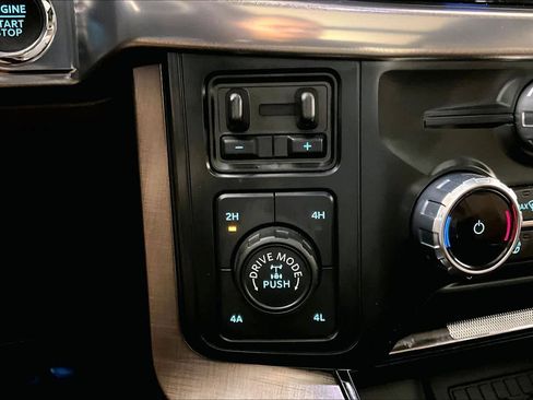 Used 2025 Ford F150 King Ranch w/ FX4 Off-Road Package image 30