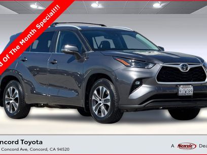 Used 2023 Toyota Highlander XLE