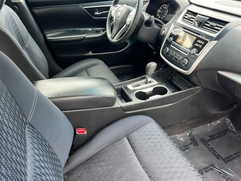 Used 2016 Nissan Altima 2.5 S w/ Power Driver Seat Package image 15