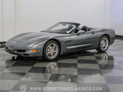 Used 2003 Chevrolet Corvette Convertible w/ Preferred Equipment Group1 RWD image 6