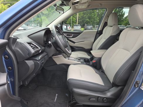 Used 2023 Subaru Forester Premium AWD/4WD image 10