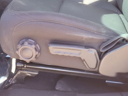 Used 2021 Jeep Gladiator Sport image 14