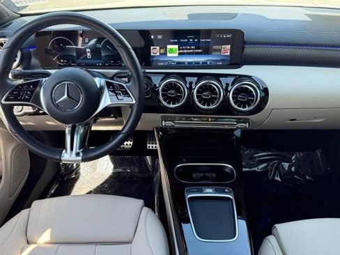 Certified 2025 Mercedes-Benz CLA 250 image 21