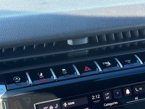 Used 2025 Jeep Grand Cherokee Laredo X w/ Luxury Tech Group I image 25