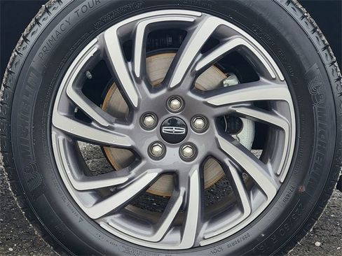 Certified 2024 Lincoln Corsair Premiere w/ Equipment Group 101A image 17