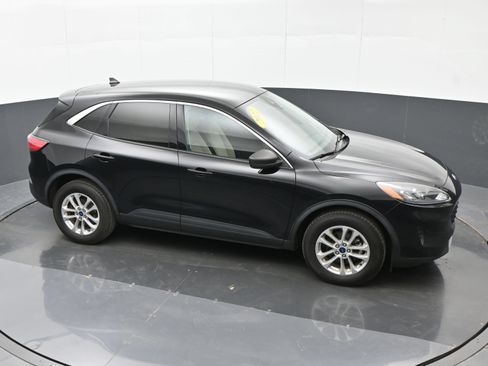 Used 2022 Ford Escape SE w/ Cold Weather Package AWD/4WD image 33