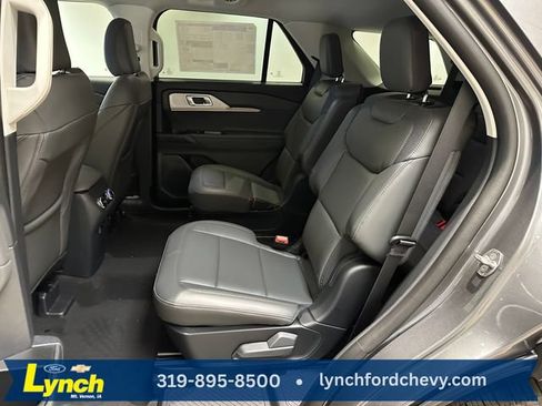 New 2026 Ford Explorer Active AWD/4WD image 18