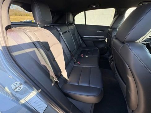 Used 2024 Cadillac XT4 Premium Luxury image 31