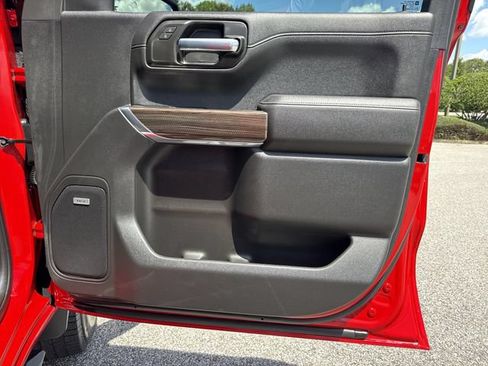 Used 2021 Chevrolet Silverado 1500 LT Trail Boss w/ LT Trail Boss Premium Package AWD/4WD image 25