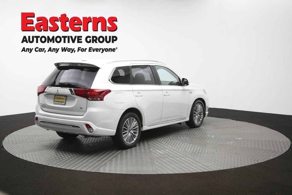 Used 2020 Mitsubishi Outlander SEL AWD/4WD image 42