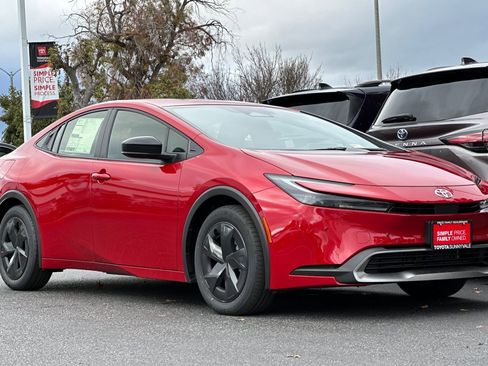 New 2026 Toyota Prius Plug-In Hybrid image 10