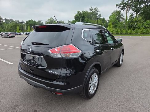 Used 2016 Nissan Rogue SV AWD/4WD image 3