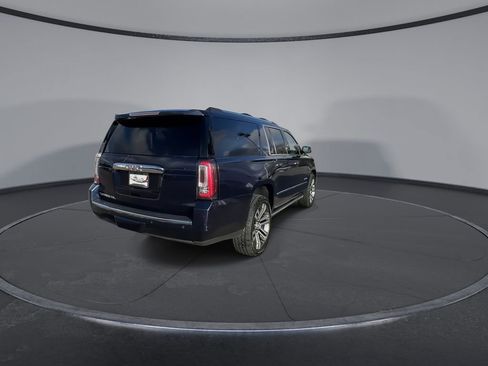 Certified 2019 GMC Yukon XL Denali w/ Denali Ultimate Package image 8