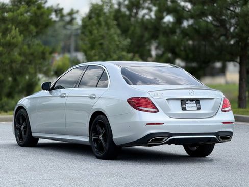 Used 2019 Mercedes-Benz E 300 4MATIC image 10