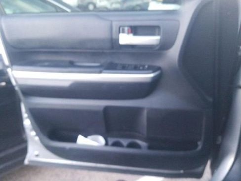 Used 2016 Toyota Tundra SR5 image 12