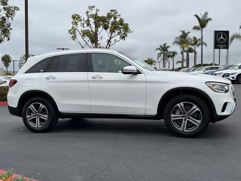 Used 2022 Mercedes-Benz GLC 300 image 3