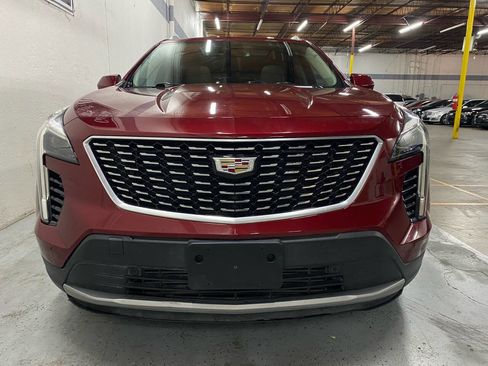 Used 2019 Cadillac XT4 Premium Luxury image 3