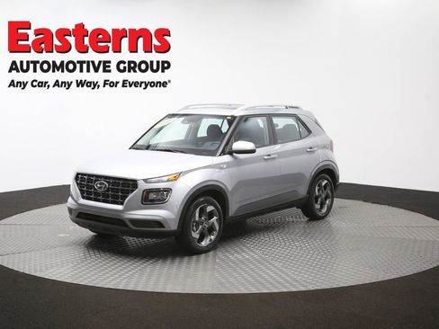 Used 2025 Hyundai Venue SEL FWD image 56