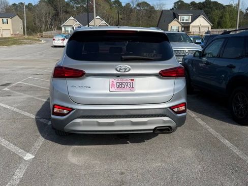 Used 2020 Hyundai Santa Fe SE image 15