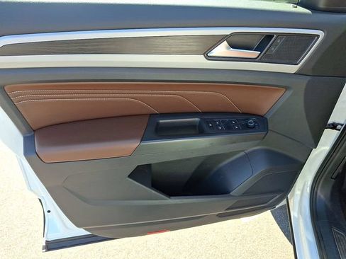 Used 2022 Volkswagen Atlas SE FWD image 9