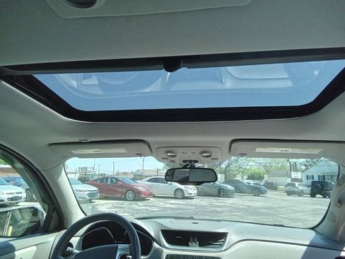 Used 2014 Chevrolet Traverse LT FWD image 8