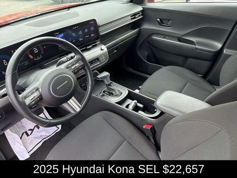 Used 2025 Hyundai Kona SEL image 10