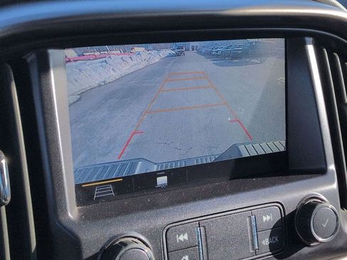 Used 2021 Chevrolet Colorado Z71 w/ Z71 Midnight Edition image 28