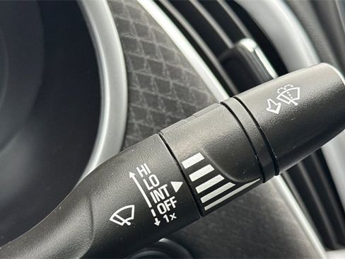 Used 2023 Chevrolet Malibu LT image 40