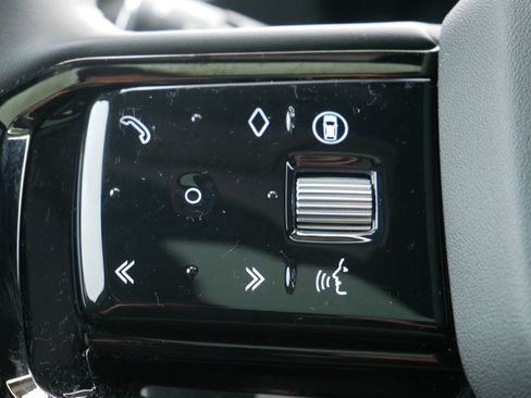 Used 2025 Land Rover Range Rover Evoque S image 21